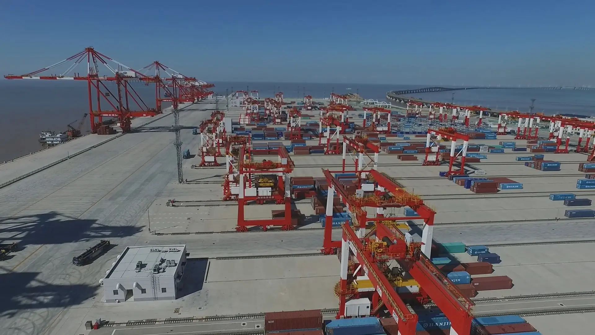 我国已建自动化码头数量达60座